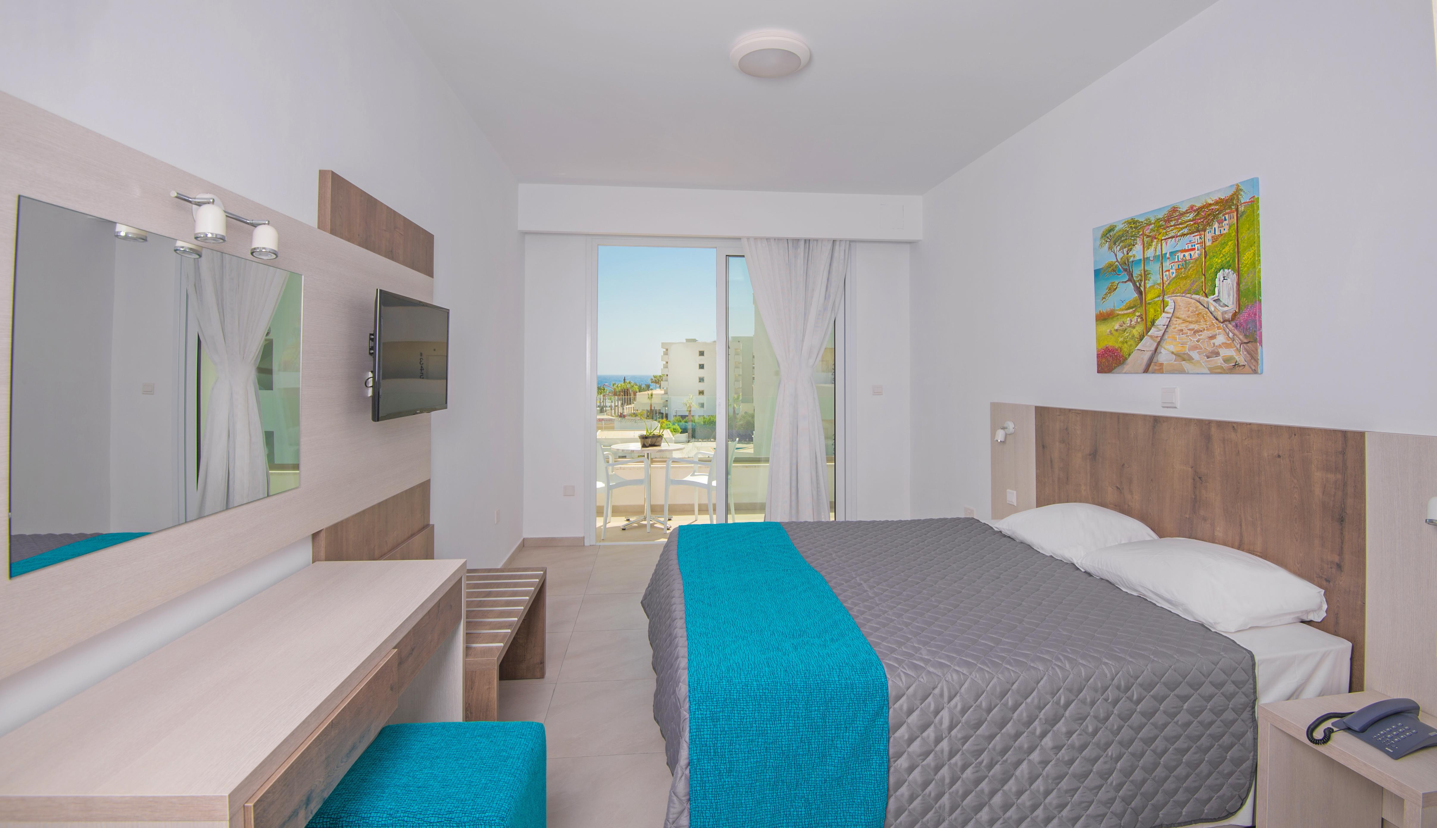 New Famagusta Hotel & Suites Ayia Napa Exteriör bild